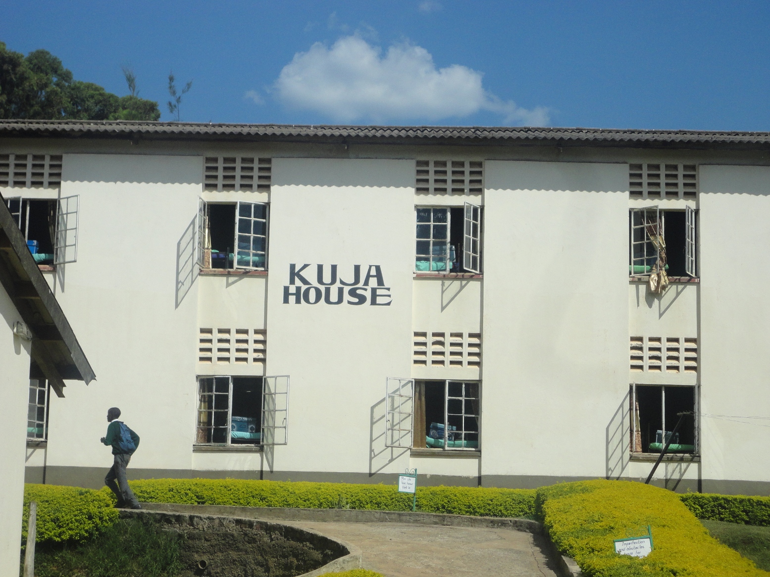 Kuja_House.JPG